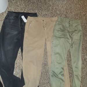 American Eagle Outfitters Women's Straight Leg Jeans - Black, Tan, Green